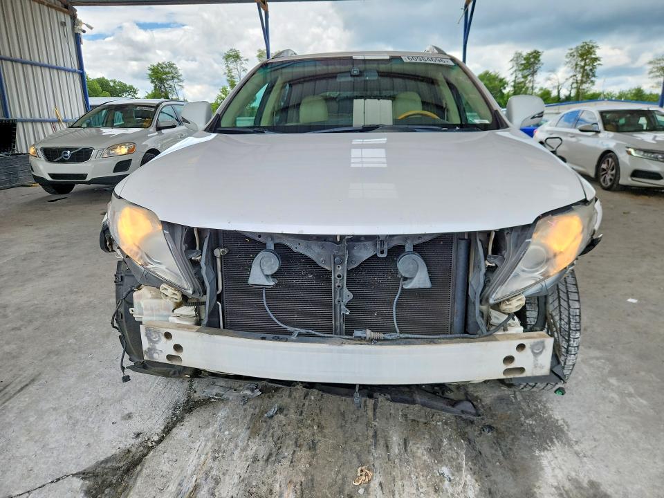 60984696 :رقم المزاد ، 2T2ZK1BA1BC052822 vin ، 2011 Lexus Rx مزاد بيع