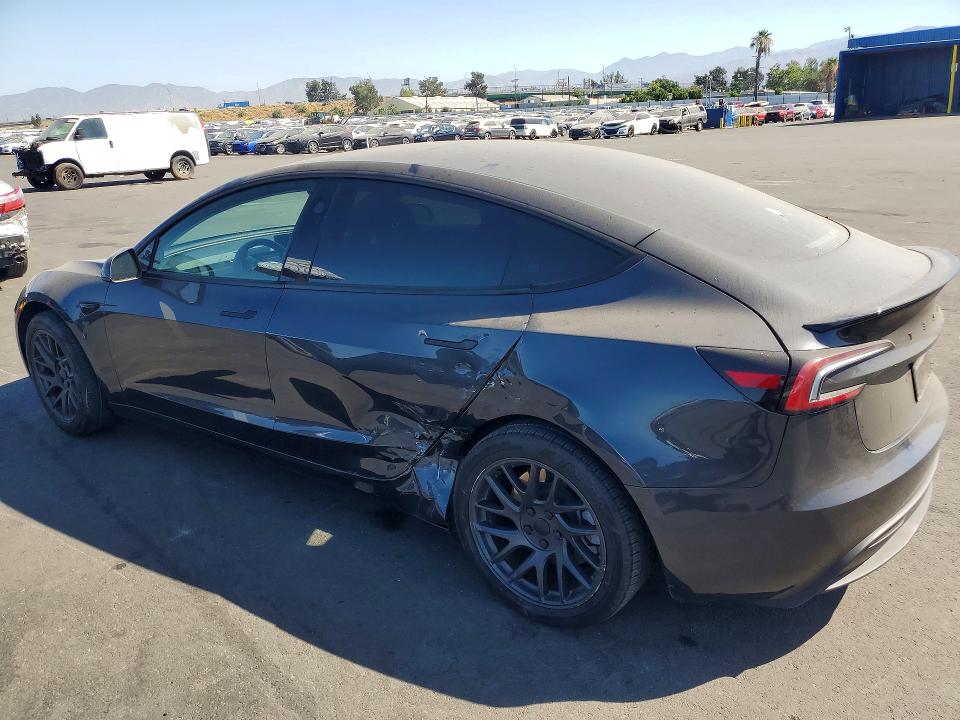 61397966 :رقم المزاد ، 5YJ3E1EAXSF941952 vin ، 2025 Tesla Model 3 مزاد بيع