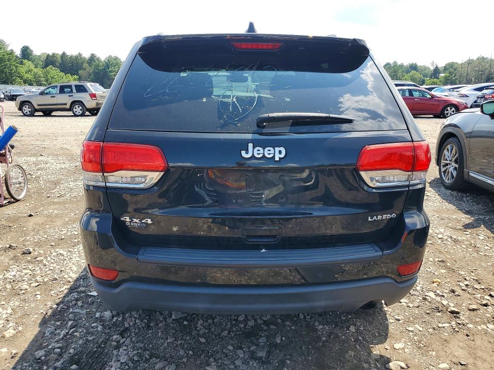 62261076 :رقم المزاد ، 1C4RJFAGXJC166142 vin ، 2018 Jeep Grand Cherokee مزاد بيع