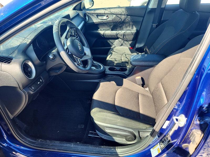 61002946 :رقم المزاد ، 3KPF24AD8ME413276 vin ، 2021 Kia Forte مزاد بيع