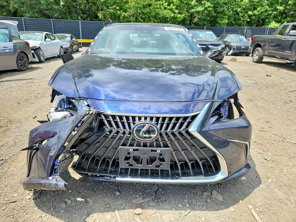 62504806 :رقم المزاد ، 58ADZ1B16RU165130 vin ، 2024 Lexus Es 350 مزاد بيع