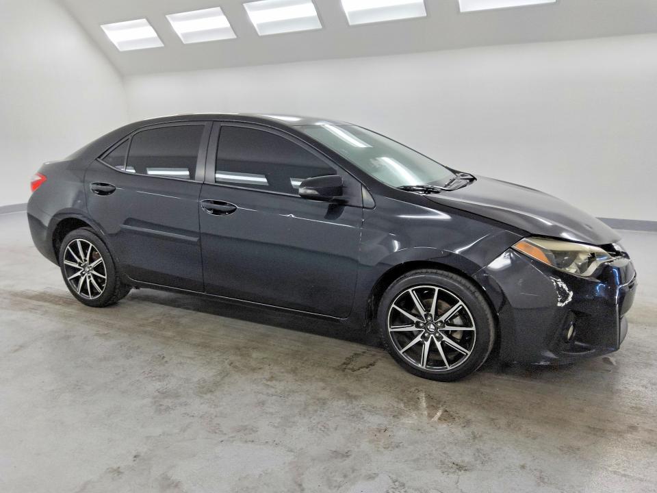 62240736 :رقم المزاد ، 5YFBURHE3GP437573 vin ، 2016 Toyota Corolla مزاد بيع