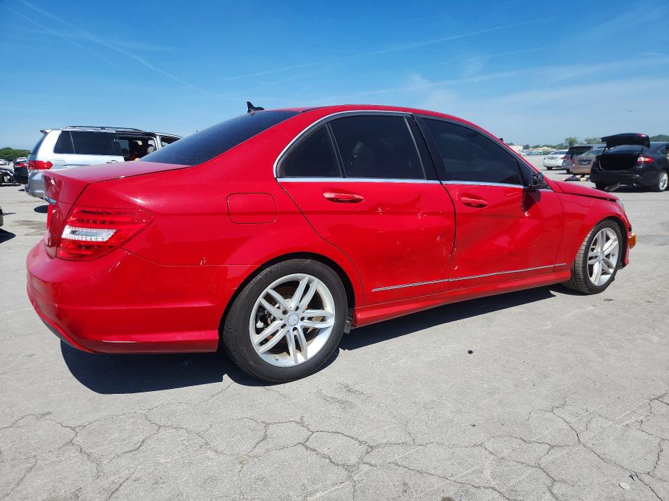 Продаж на аукціоні авто 2013 Mercedes-benz C, vin: WDDGF4HB2DR266427, номер лоту: 63479236