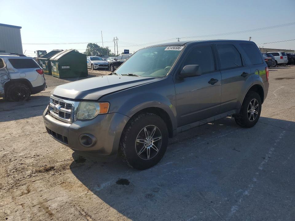 2011 Ford Escape მანქანა იყიდება აუქციონზე, vin: 1FMCU0C70BKB25481, აუქციონის ნომერი: 62456586