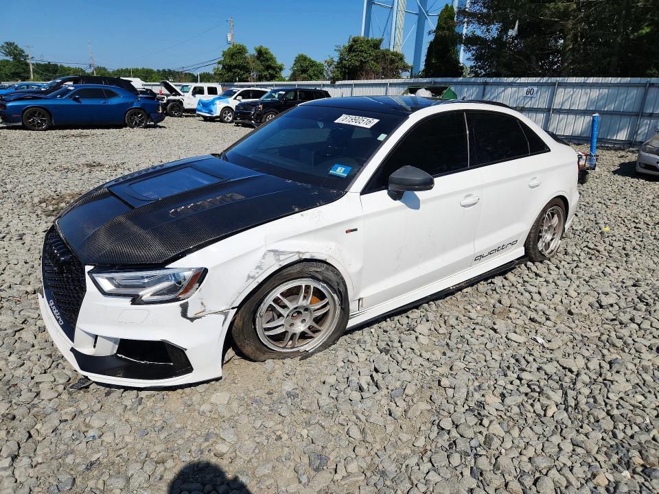 61990516 :رقم المزاد ، WAUBEGFF0LA042968 vin ، 2020 Audi A3 مزاد بيع