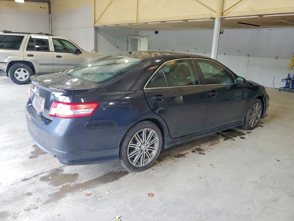 2011 Toyota Camry მანქანა იყიდება აუქციონზე, vin: 4T1BK3EKXBU118644, აუქციონის ნომერი: 59910836