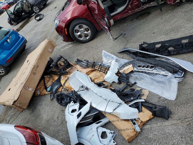 59675026 :رقم المزاد ، WA142BFZ7RP017034 vin ، 2024 Audi Q4 E-tron مزاد بيع