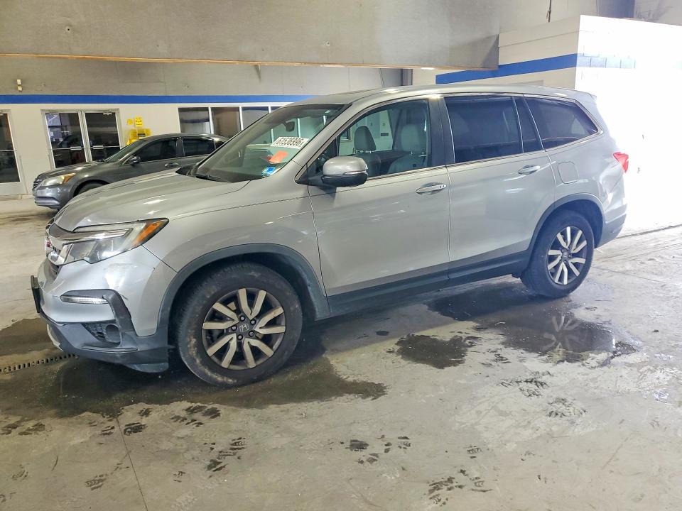61536996 :رقم المزاد ، 5FNYF5H52LB026913 vin ، 2020 Honda Pilot مزاد بيع