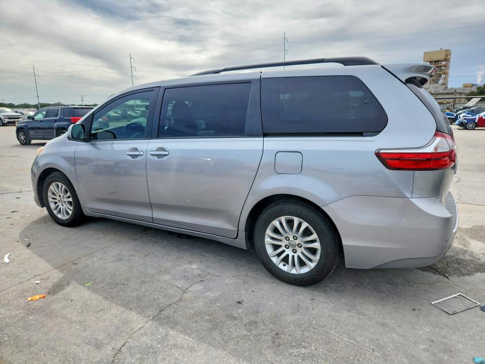 Продаж на аукціоні авто 2017 Toyota Sienna, vin: 5TDYZ3DC0HS822031, номер лоту: 61188106