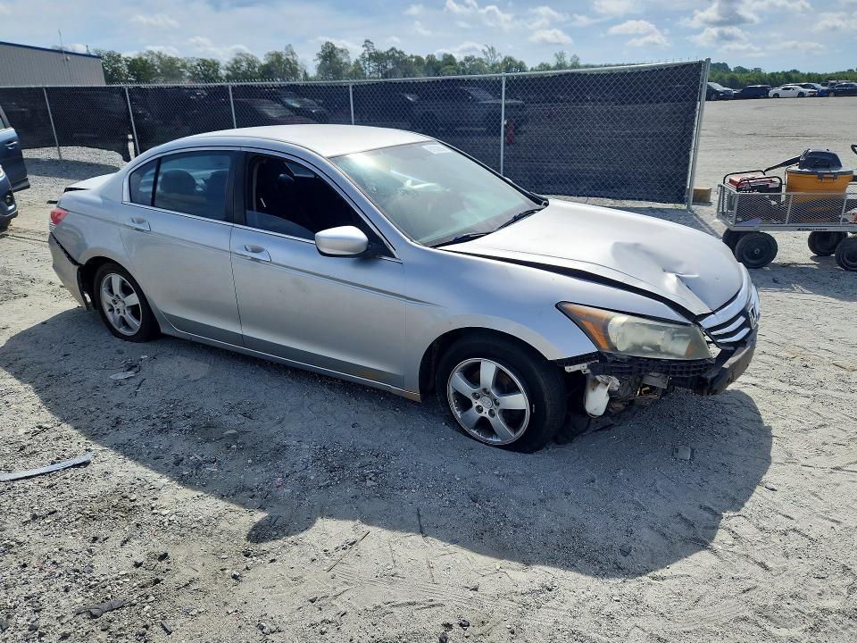 61936886 :رقم المزاد ، 1HGCP2F35BA109266 vin ، 2011 Honda Accord مزاد بيع