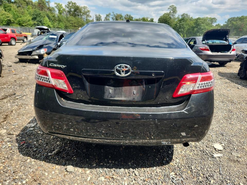 62598576 :رقم المزاد ، 4T4BF3EK7BR110544 vin ، 2011 Toyota Camry مزاد بيع