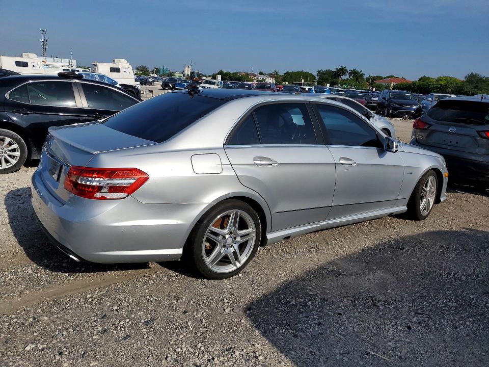 62622746 :رقم المزاد ، WDDHF5KB9CA631881 vin ، 2012 Mercedes-benz E مزاد بيع