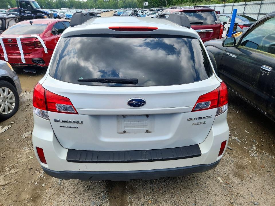 2011 Subaru Outback მანქანა იყიდება აუქციონზე, vin: 4S4BRBCC0B3406311, აუქციონის ნომერი: 59856686