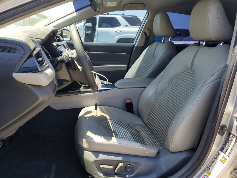 60073426 :رقم المزاد ، 4T1B11HK9KU247977 vin ، 2019 Toyota Camry مزاد بيع
