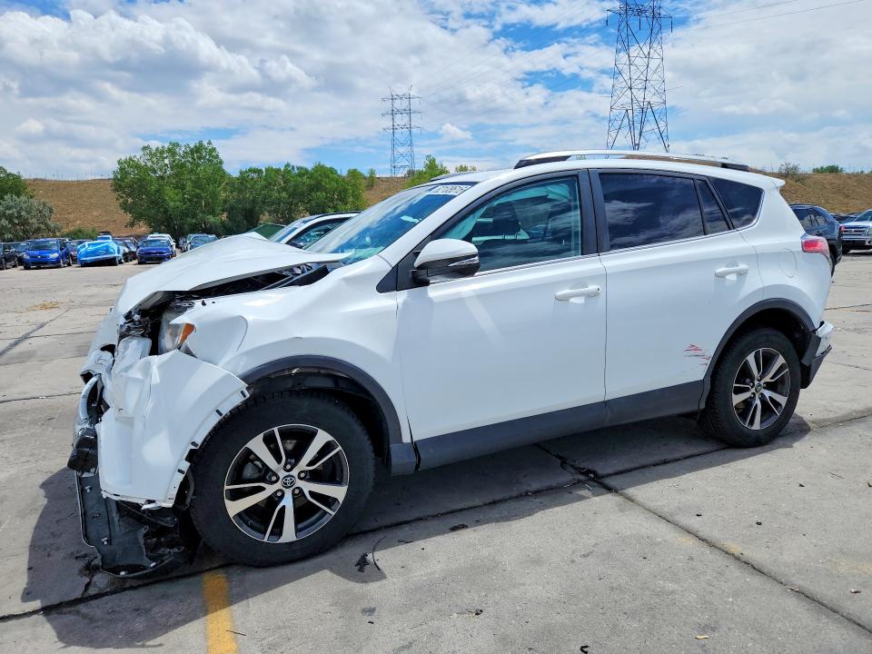 Продаж на аукціоні авто 2017 Toyota Rav4, vin: 2T3RFREV4HW627919, номер лоту: 62108616