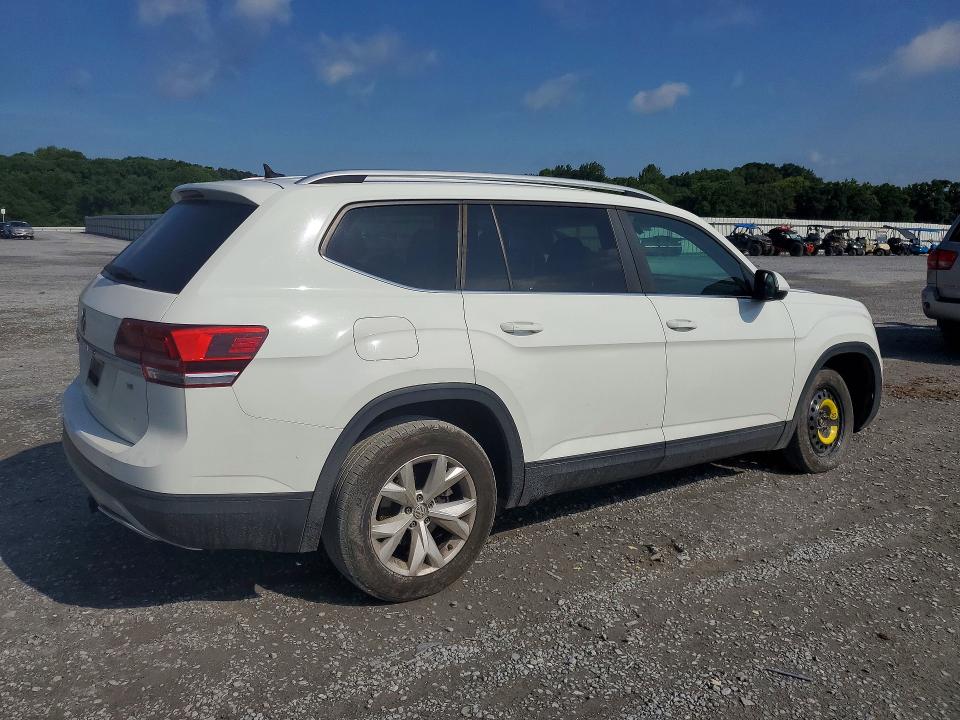 59795536 :رقم المزاد ، 1V2CR2CA6JC562065 vin ، 2018 Volkswagen Atlas مزاد بيع