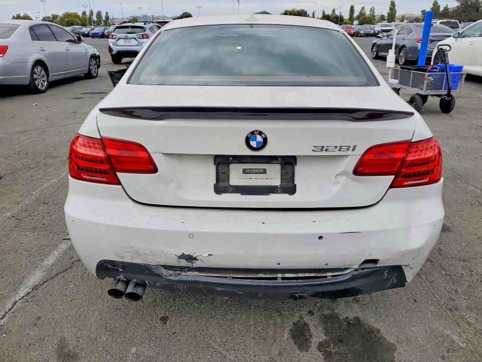 Продажа на аукционе авто 2012 Bmw 328, vin: WBAKE5C52CE756125, номер лота: 58326206