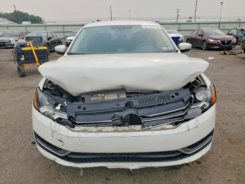 Продаж на аукціоні авто 2015 Volkswagen Passat, vin: 1VWAT7A31FC032716, номер лоту: 61115716