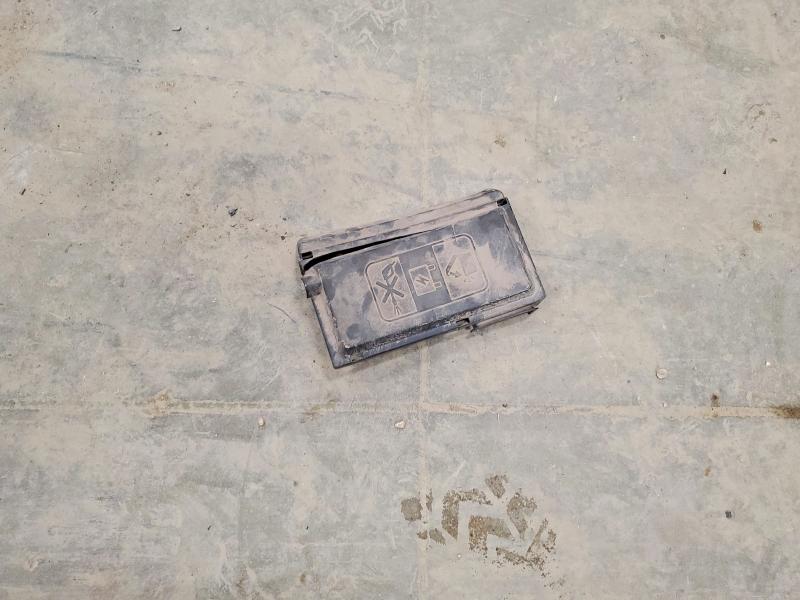 2020 Chevrolet Suburban მანქანა იყიდება აუქციონზე, vin: 1GNSKHKC2LR284425, აუქციონის ნომერი: 61960126