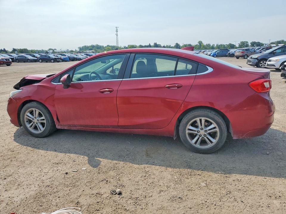 61046076 :رقم المزاد ، 1G1BE5SM8H7201373 vin ، 2017 Chevrolet Cruze مزاد بيع