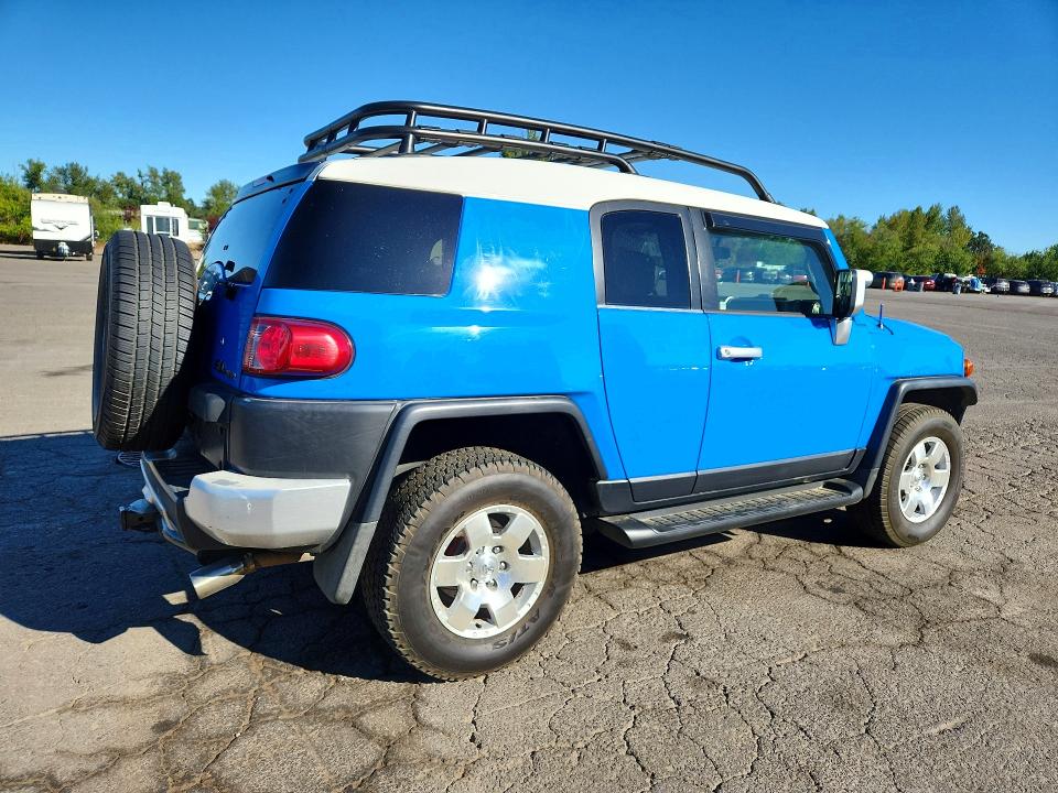 2007 Toyota Fj Cruiser მანქანა იყიდება აუქციონზე, vin: JTEBU11F570017162, აუქციონის ნომერი: 62849496