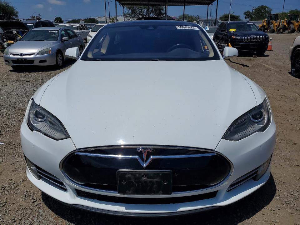 Продажа на аукционе авто 2016 Tesla Model S, vin: 5YJSA1E25GF136268, номер лота: 59649846
