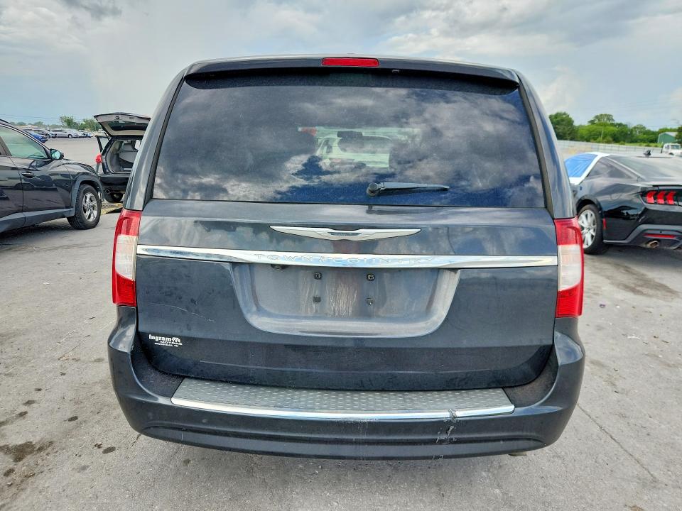 61071926 :رقم المزاد ، 2A4RR8DG0BR676230 vin ، 2011 Chrysler Town & Country مزاد بيع