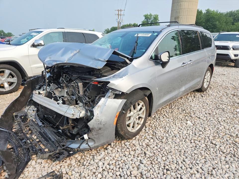 61135906 :رقم المزاد ، 2C4RC1DG3LR176823 vin ، 2020 Chrysler Voyager مزاد بيع