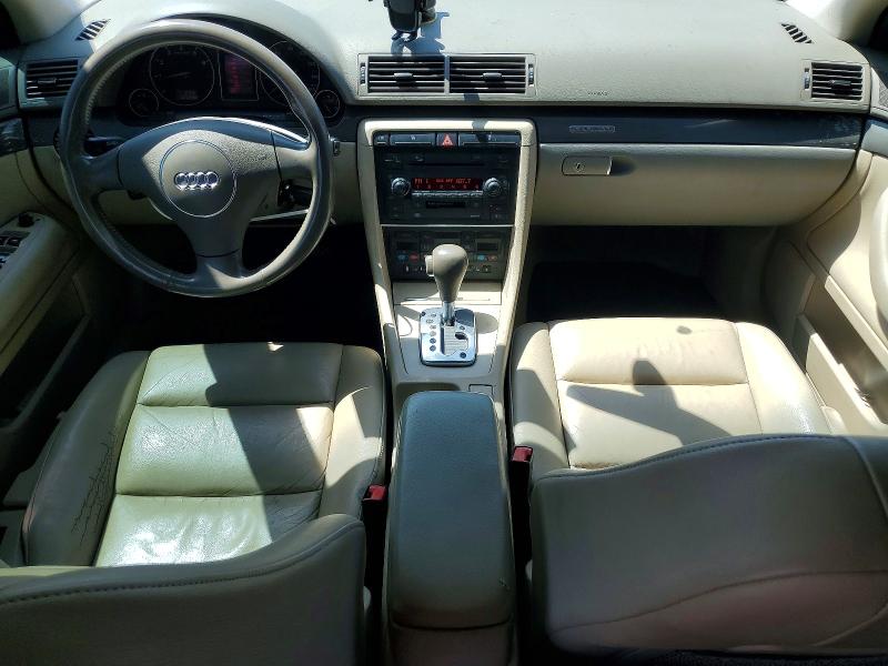 2004 Audi A4 მანქანა იყიდება აუქციონზე, vin: WAULC68E54A038733, აუქციონის ნომერი: 60039436