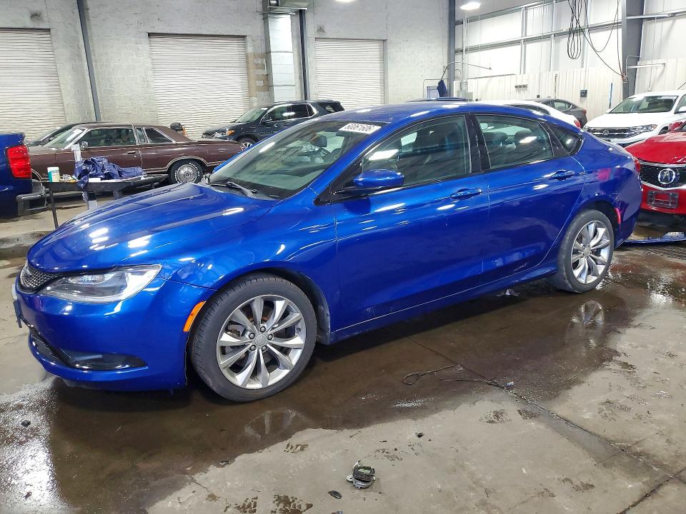 60061606 :رقم المزاد ، 1C3CCCDG2FN733518 vin ، 2015 Chrysler 200 مزاد بيع