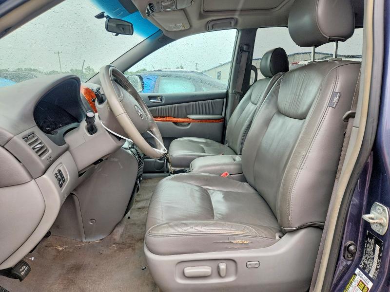 Продажа на аукционе авто 2008 Toyota Sienna, vin: 5TDBK22C88S015831, номер лота: 62045406
