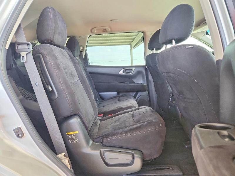 60874586 :رقم المزاد ، 5N1AR2MN1FC615400 vin ، 2015 Nissan Pathfinder مزاد بيع