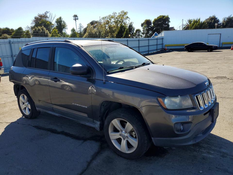 Продаж на аукціоні авто 2014 Jeep Compass, vin: 1C4NJCBB1ED888079, номер лоту: 63342456