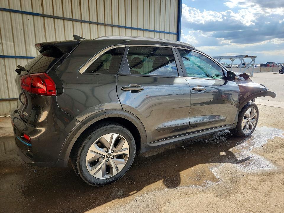 2020 Kia Niro მანქანა იყიდება აუქციონზე, vin: KNDCC3LG6L5070592, აუქციონის ნომერი: 61408966