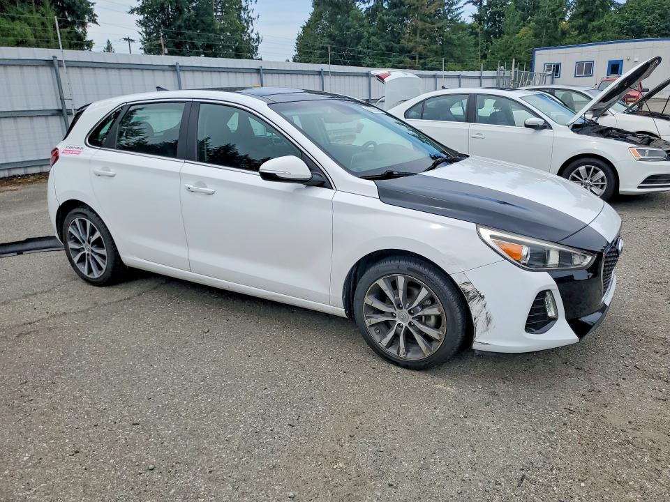 Продажа на аукционе авто 2019 Hyundai Elantra Gt, vin: KMHH35LE7KU107245, номер лота: 61220206