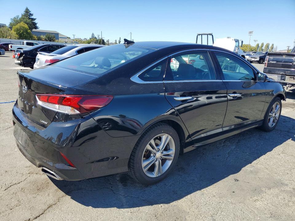 60261716 :رقم المزاد ، 5NPE34AFXJH648912 vin ، 2018 Hyundai Sonata مزاد بيع