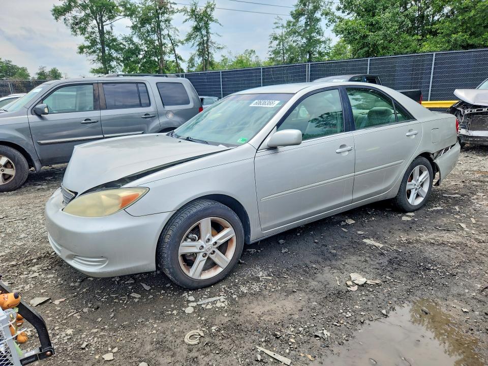 2004 Toyota Camry მანქანა იყიდება აუქციონზე, vin: 4T1BE32K14U842155, აუქციონის ნომერი: 60636366
