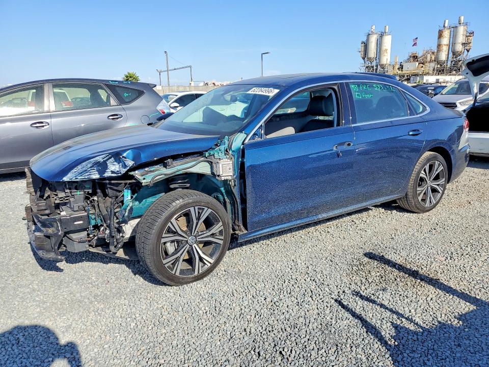62264996 :رقم المزاد ، 1VWSA7A38NC007515 vin ، 2022 Volkswagen Passat مزاد بيع