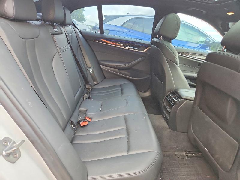 61478726 :رقم المزاد ، WBAJA5C52JG899522 vin ، 2018 Bmw 530 مزاد بيع