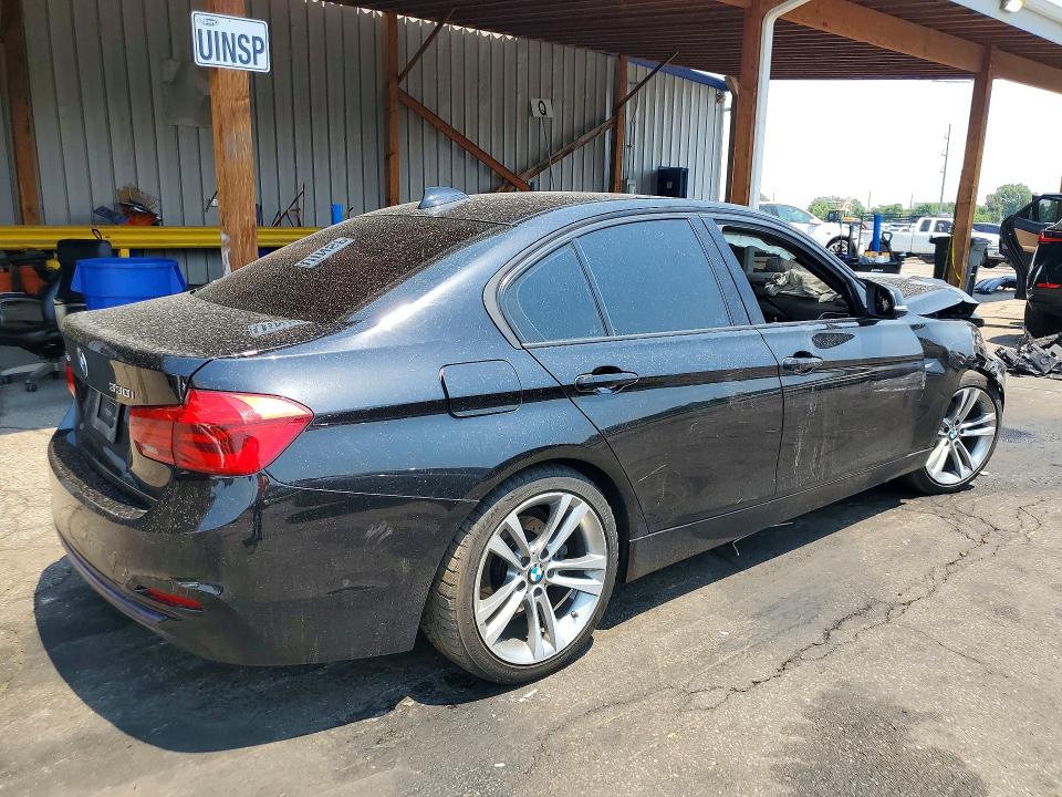 85619895 :رقم المزاد ، WBA8D9C58JEM34199 vin ، 2018 Bmw 330 مزاد بيع