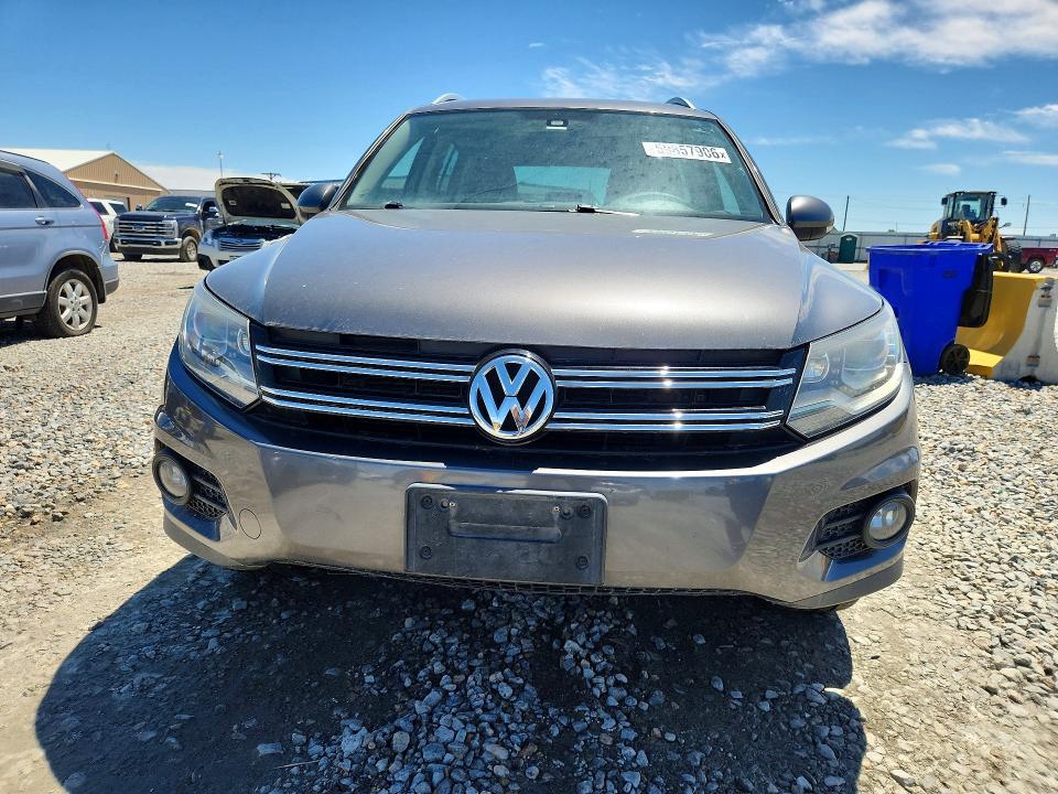 59857906 :رقم المزاد ، WVGBV7AX1GW563124 vin ، 2016 Volkswagen Tiguan مزاد بيع