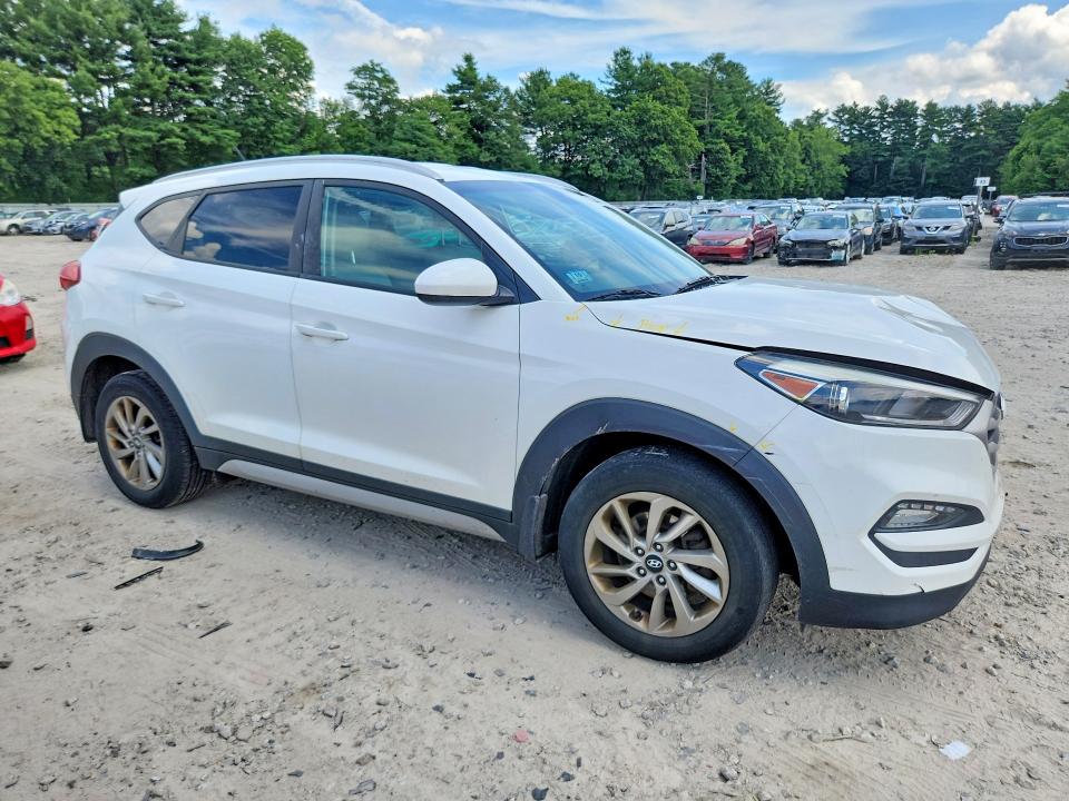 60844526 :رقم المزاد ، KM8J3CA4XHU371441 vin ، 2017 Hyundai Tucson مزاد بيع