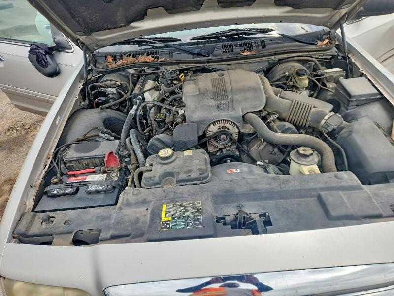 2004 Ford Crown Victoria მანქანა იყიდება აუქციონზე, vin: 2FAFP74W84X168706, აუქციონის ნომერი: 63492696