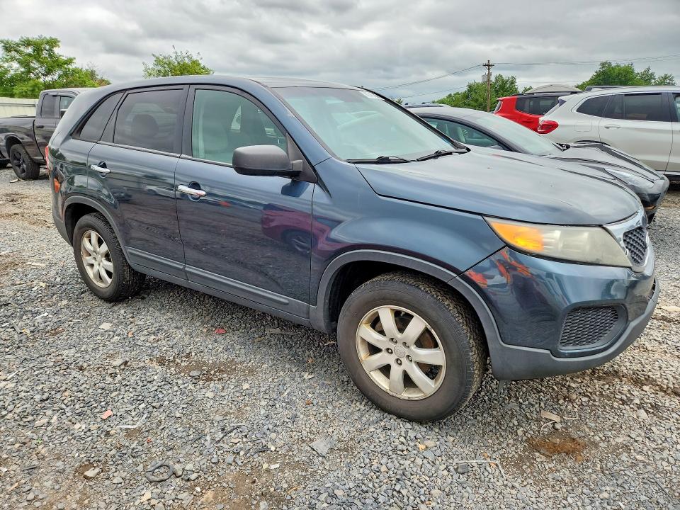 2011 Kia Sorento მანქანა იყიდება აუქციონზე, vin: 5XYKT3A17BG005931, აუქციონის ნომერი: 60246486