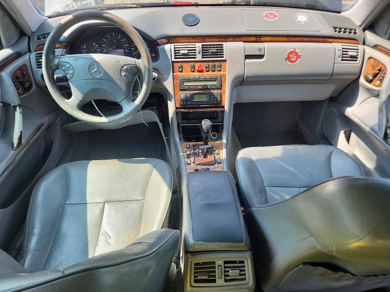 2002 Mercedes-benz E მანქანა იყიდება აუქციონზე, vin: WDBJF82J72X063922, აუქციონის ნომერი: 60720666