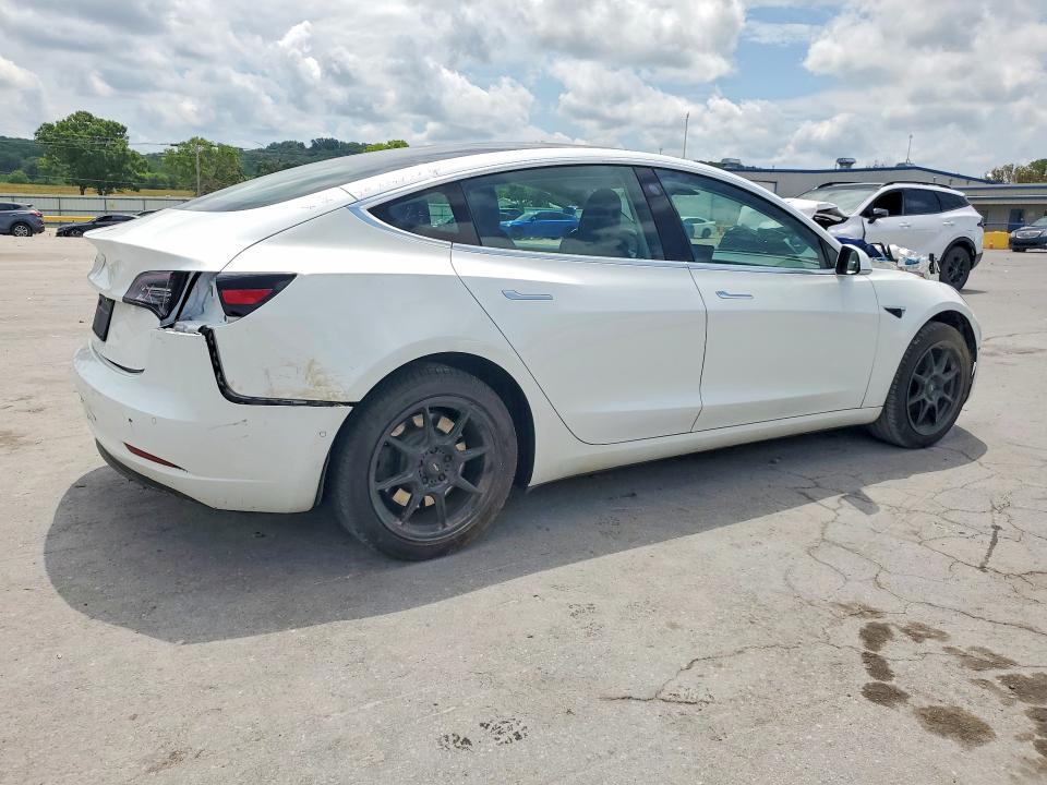 59185896 :رقم المزاد ، 5YJ3E1EA4KF337524 vin ، 2019 Tesla Model 3 مزاد بيع