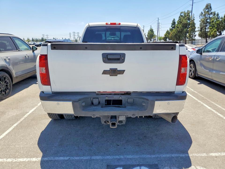 63047376 :رقم المزاد ، 1GC4K1C85DF206842 vin ، 2013 Chevrolet Silverado مزاد بيع