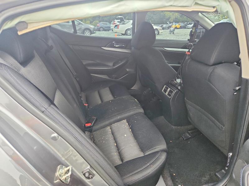 62430776 :رقم المزاد ، 1N4AA6AP4HC381285 vin ، 2017 Nissan Maxima مزاد بيع