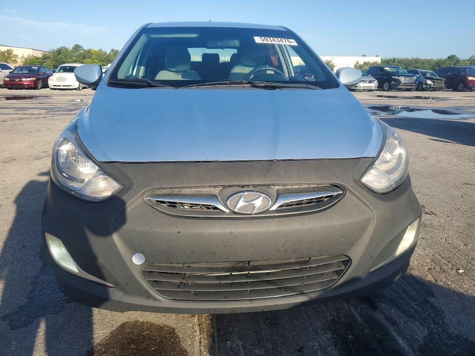 2013 Hyundai Accent მანქანა იყიდება აუქციონზე, vin: KMHCT5AE2DU106777, აუქციონის ნომერი: 59343476