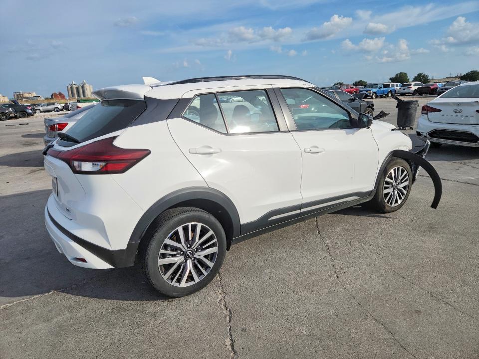 63597486 :رقم المزاد ، 3N1CP5DV1RL527558 vin ، 2024 Nissan Kicks مزاد بيع